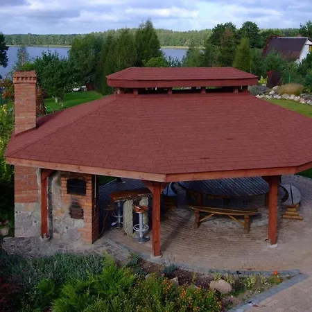 Mazury Caloroczny Dom Nad Jeziorem Do Wynajecia Z Wlasna Linia Brzegowa *