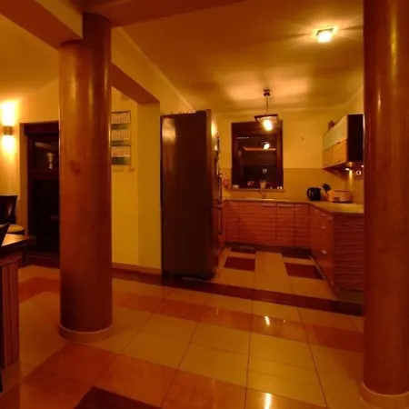 Mazury Caloroczny Dom Nad Jeziorem Do Wynajecia Z Wlasna Linia Brzegowa Pasym