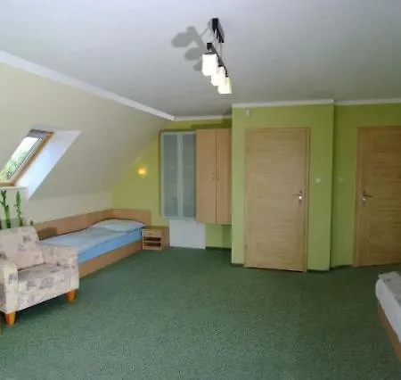 Vila Mazury Caloroczny Dom Nad Jeziorem Do Wynajecia Z Wlasna Linia Brzegowa Pasym